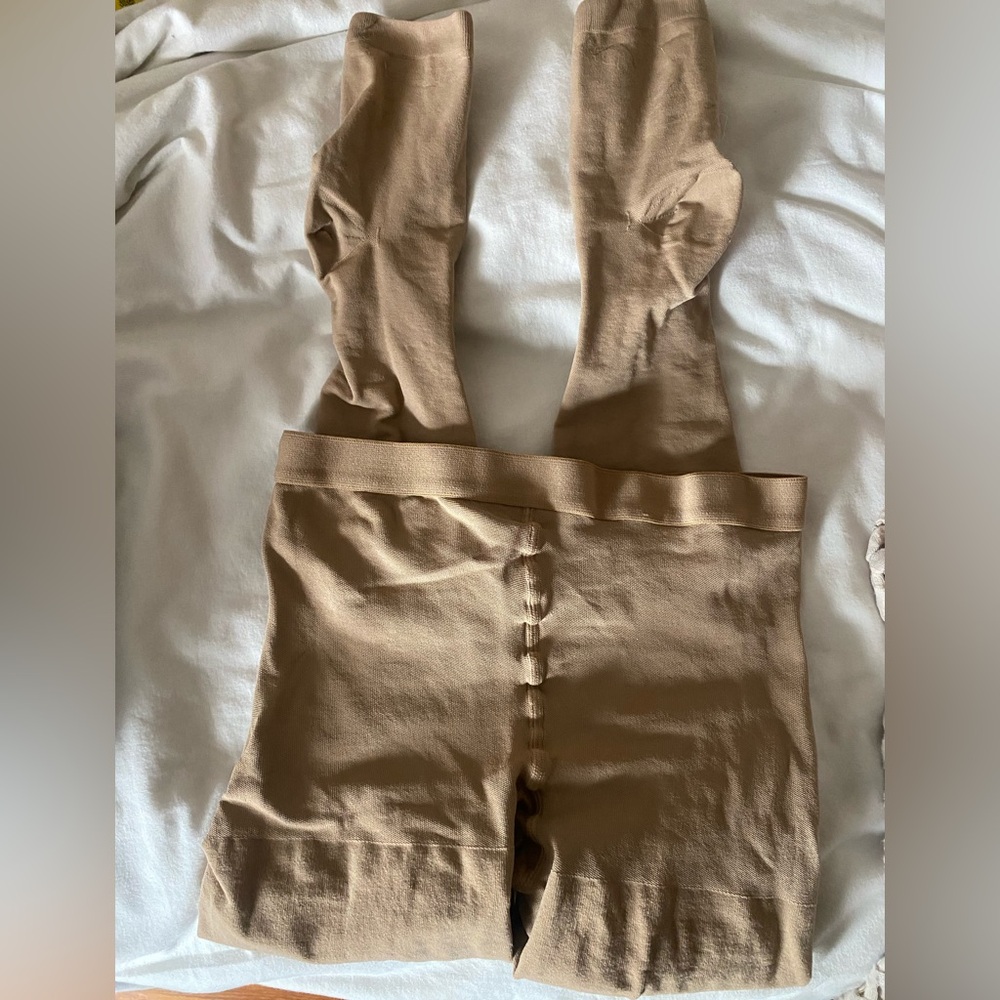 DO NOT PURCHASE COPY - MEDICAL GRADE COMPRESSION LEGGINGS